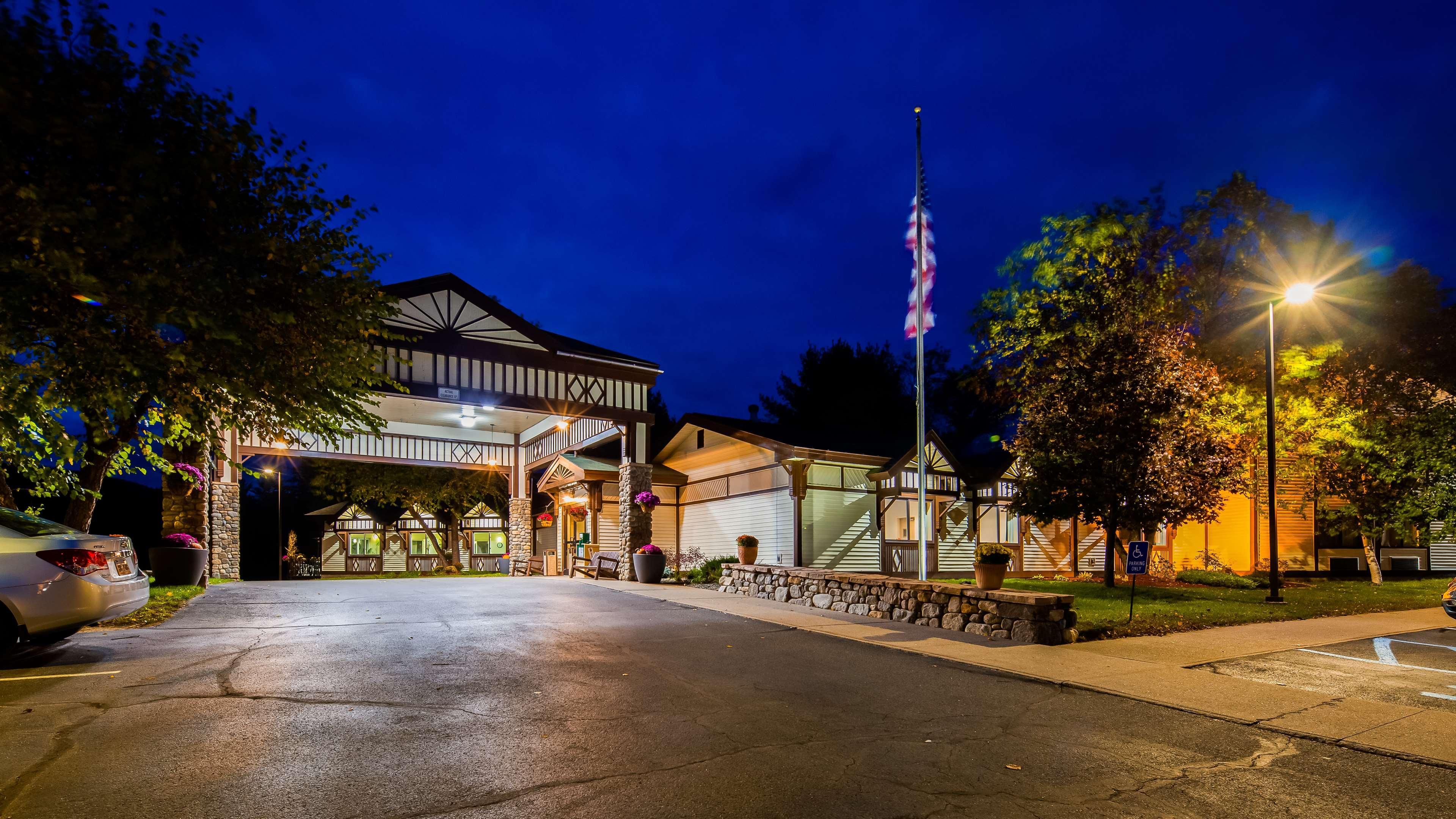Best Western Saranac Lake Εξωτερικό φωτογραφία
