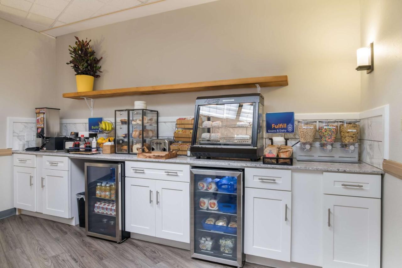 Best Western Saranac Lake Εξωτερικό φωτογραφία