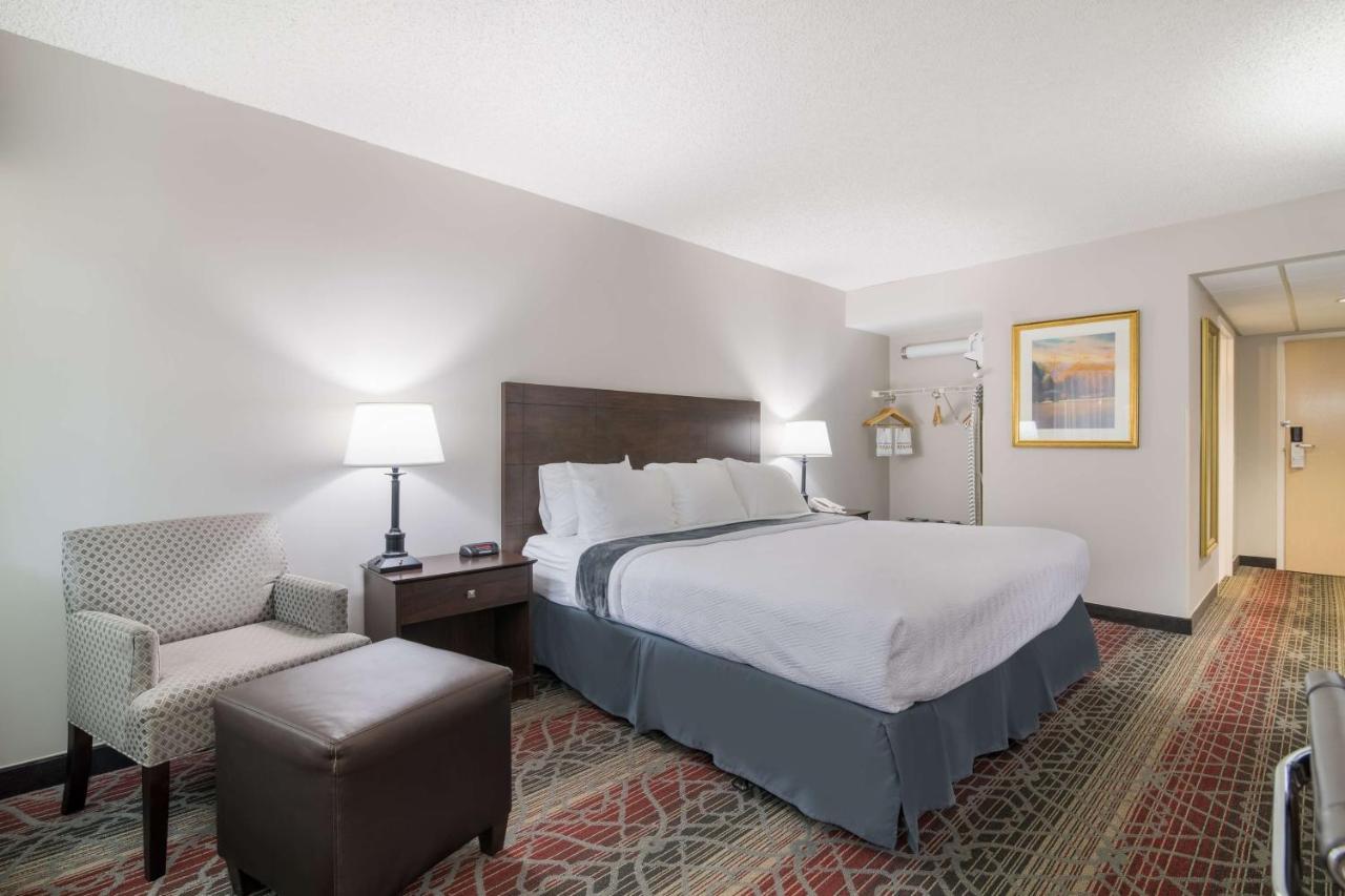 Best Western Saranac Lake Εξωτερικό φωτογραφία